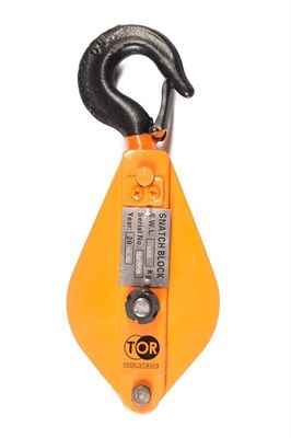 Блок монтажный однорольный с крюком TOR 2 т с откидной щекой (K)#