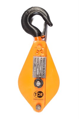Блок монтажный однорольный с крюком TOR 1 т с откидной щекой (T)# - фото 64575