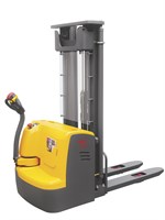 Штабелер самоходный 1,5 т 5,6 м XILIN CDDR15-III Li-ion 24/230 В/Ач контроль скорости (сопровождаемый)